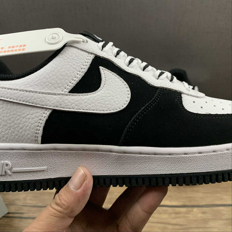 Nike Air Force 1 - '07 Low / Supreme - Black / White