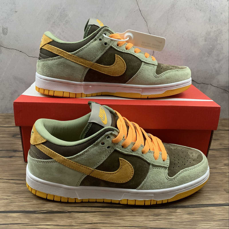 Nike Dunk Low - SE - Dusty Olive / Pro Gold