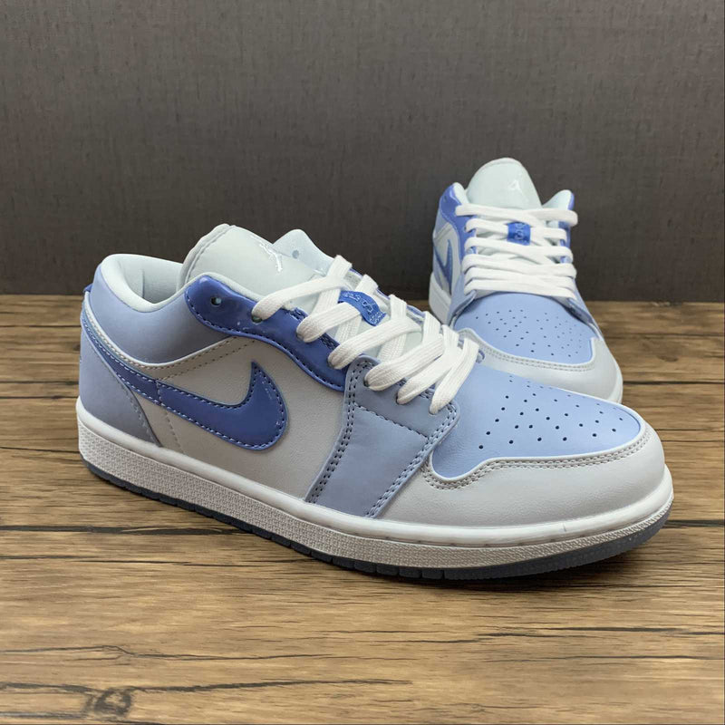 Nike Air Jordan 1 - LOW -Light Blue / White