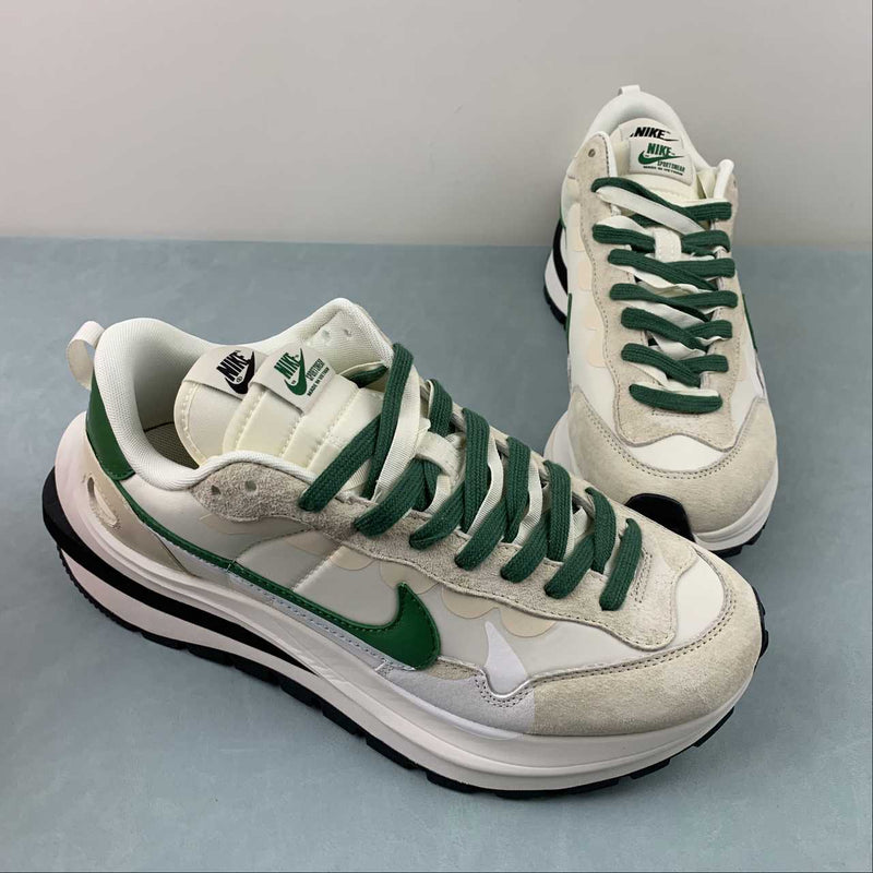 Nike Sacai - Vaporwaffle - Beige White / Green