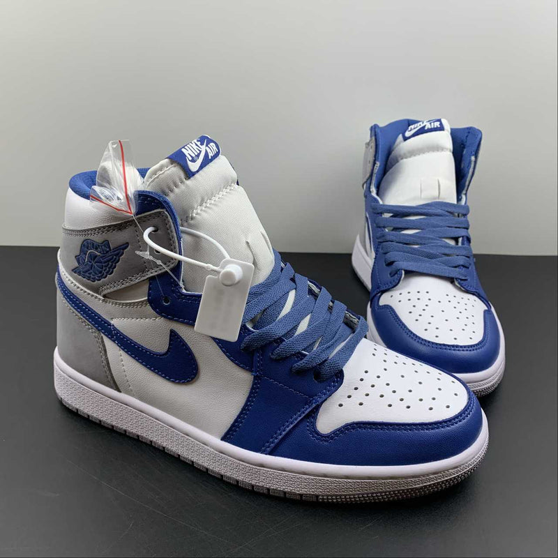 Nike Air Jordan 1 - Retro High OG - Blue / White