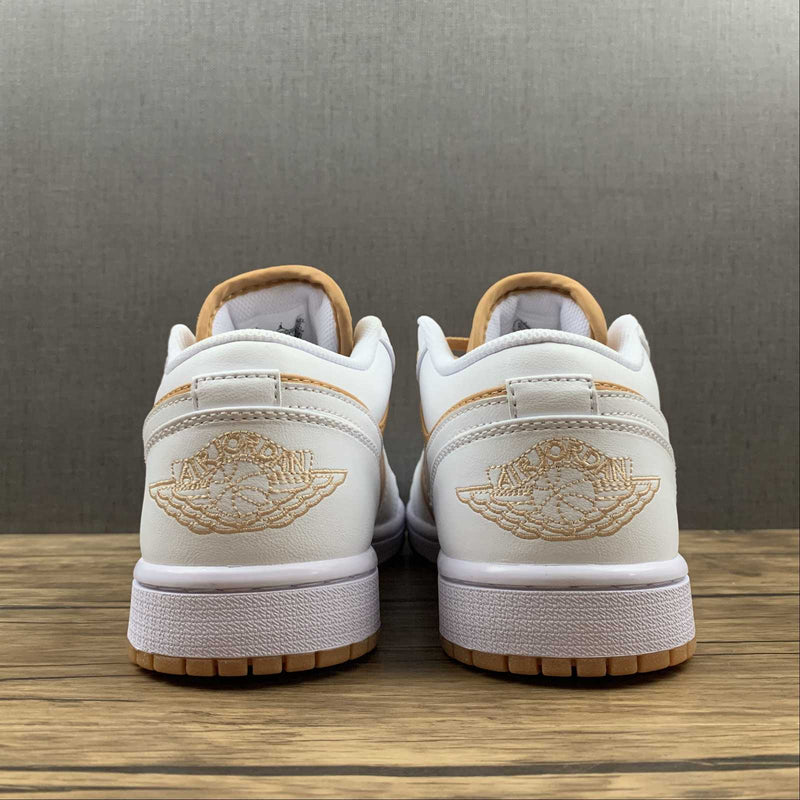 Nike Air Jordan 1 - LOW - White / Brown