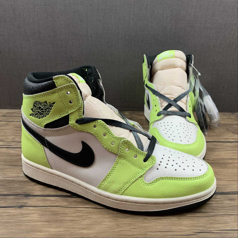 Nike Air Jordan 1 - Retro High OG - Volt / Black - White