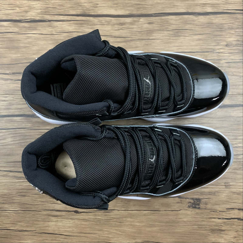 Nike Air Jordan 11 - Retro - Black / Mult - Color