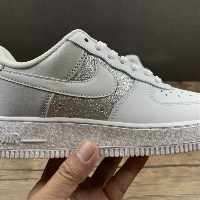 Nike Air Force 1 - '07 - White / White - Metallic Silver