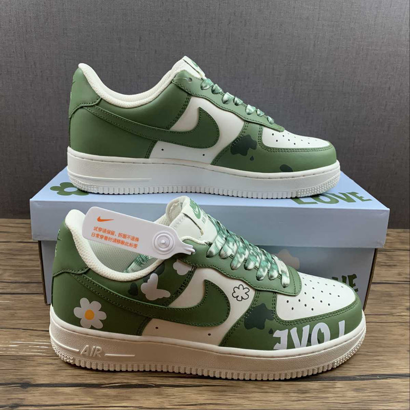 Nike Air Force 1 - '07 - Olive Green / Beige