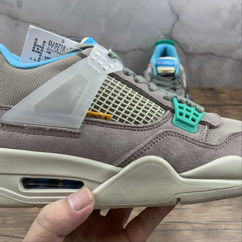 Nike Air Jordan 4 - Retro - Taupe Haze / Blue Fury - Khaki - Roma Green