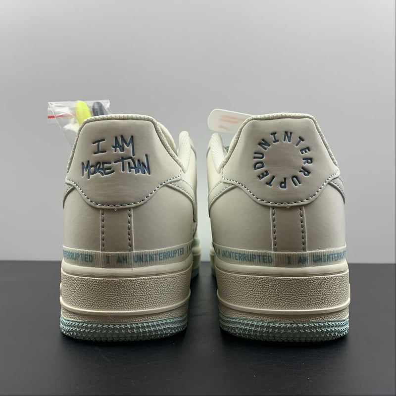 Nike Air Force 1 - '07 - SU19 - Off white / Light Blue