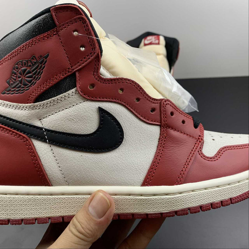 Nike Air Jordan 1 - Retro High OG - White / Red / Chicago Remagined