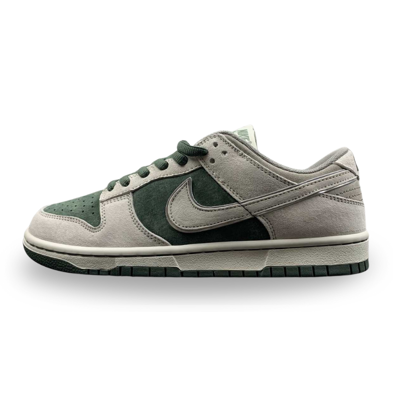 Nike Dunk Low - KATSUHIRO ô TOMO - Dark Green / Light Gray