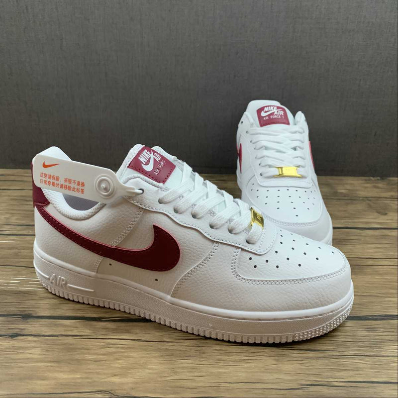 Nike Air Force 1 - '07 - White / Noble Red-White-White