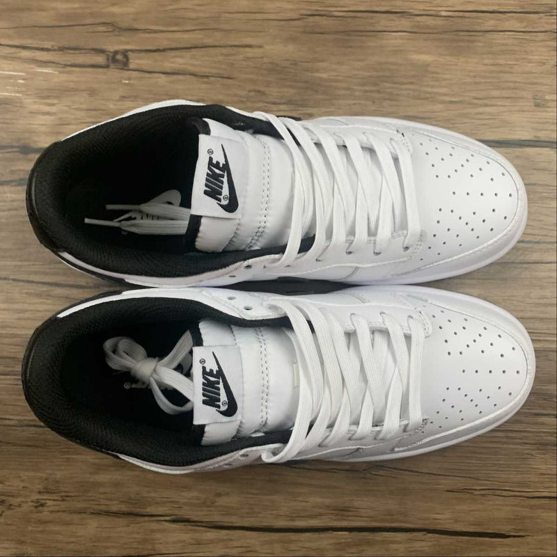 Nike Dunk Low - White / Black