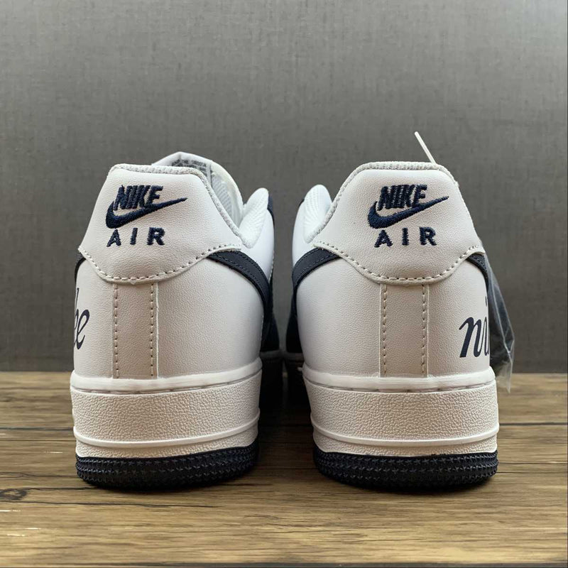 Nike Air Force 1 - '07 - White / White