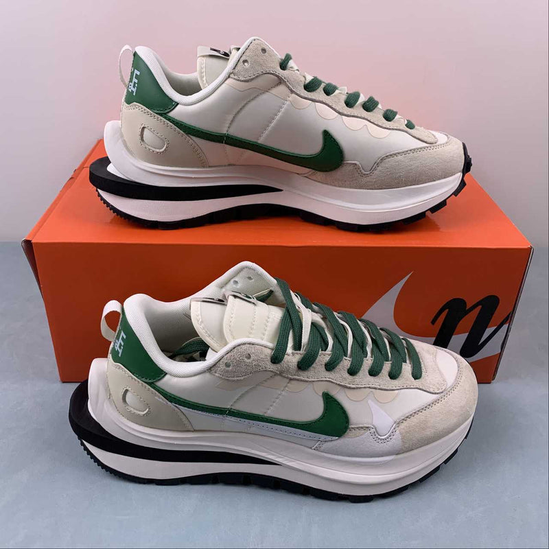 Nike Sacai - Vaporwaffle - Beige White / Green