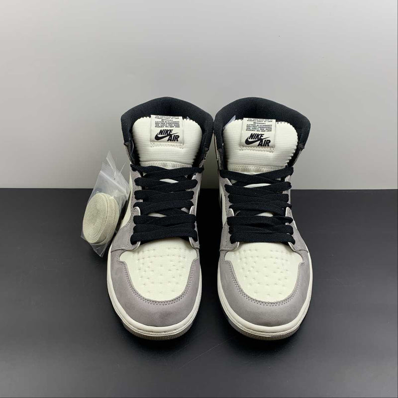 Nike Air Jordan 1 - Retro High OG - Sail / Light Bone - College Grey - Black