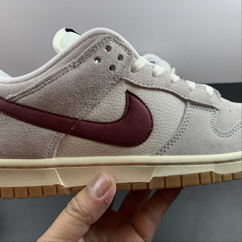 Nike Dunk Low - Beige / Wine Red