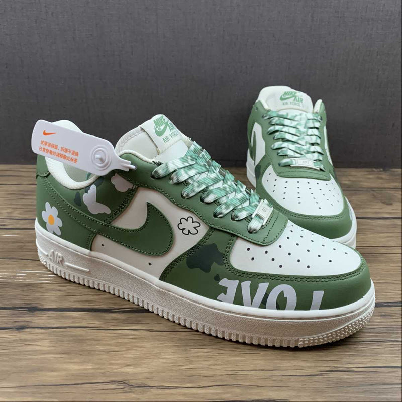 Nike Air Force 1 - '07 - Olive Green / Beige