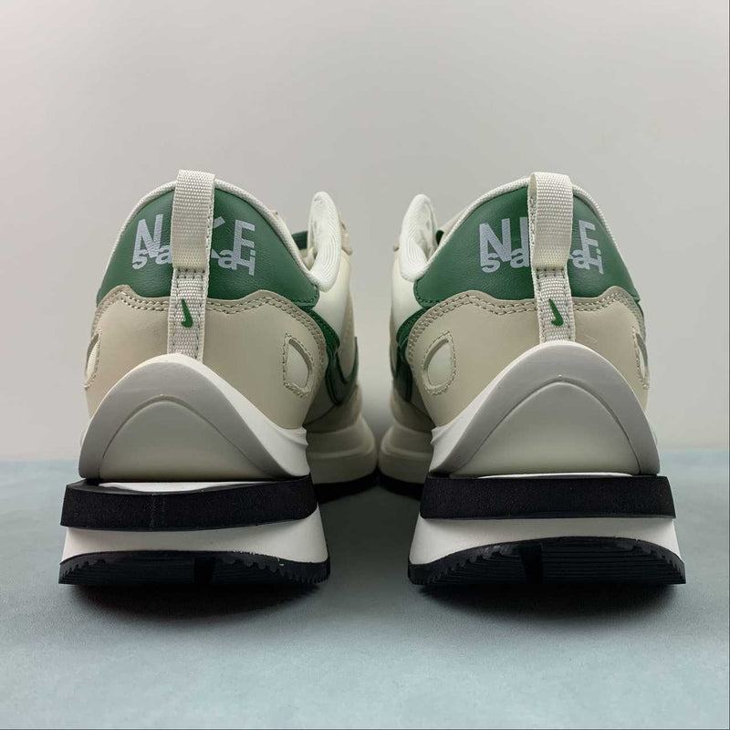 Nike Sacai - Vaporwaffle - Beige White / Green