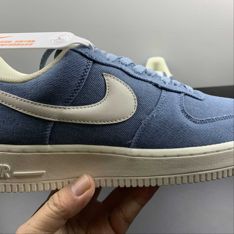 Nike Air Force 1 - '07 - Light Blue / Beige