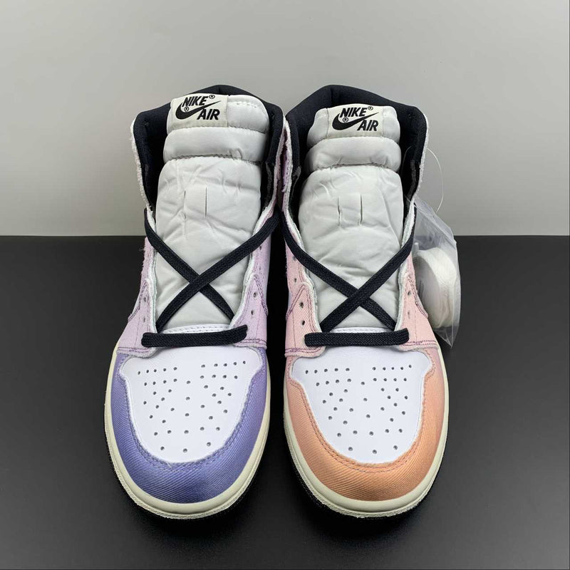 Nike Air Jordan 1 - Retro High OG - Vivid Orange / Black - Lced Lilac