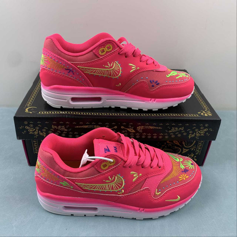 Nike Air Max 1 - Pink / White