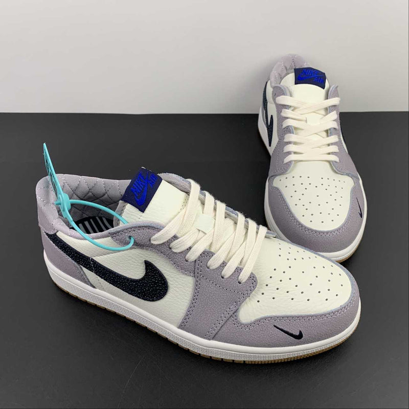 Nike Air Jordan 1 - Retro Low OG - White - Grey / Deep Blue