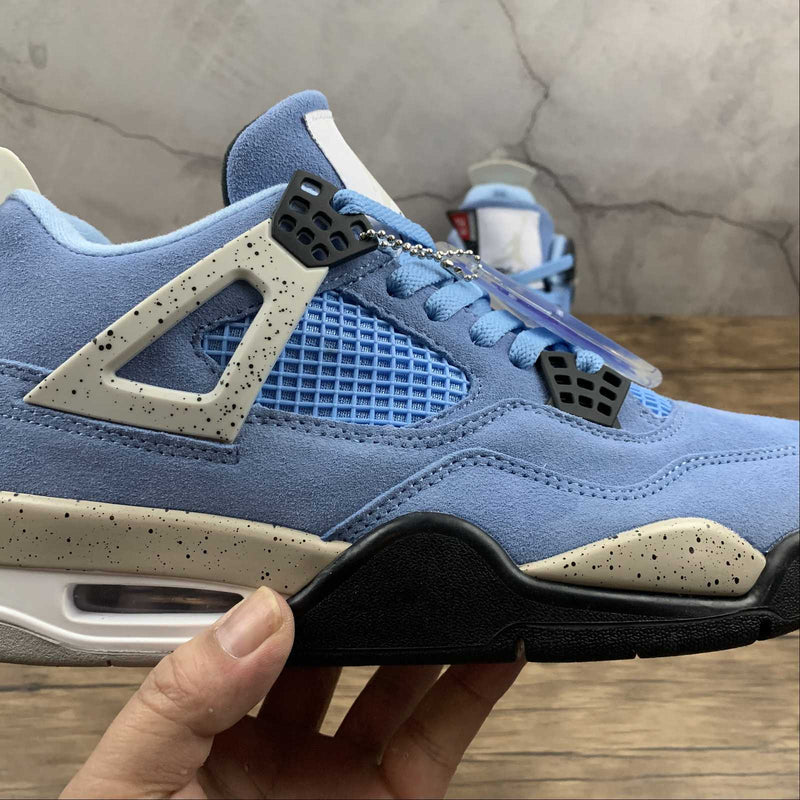 Nike Air Jordan 4 - SE - University Blue / Black