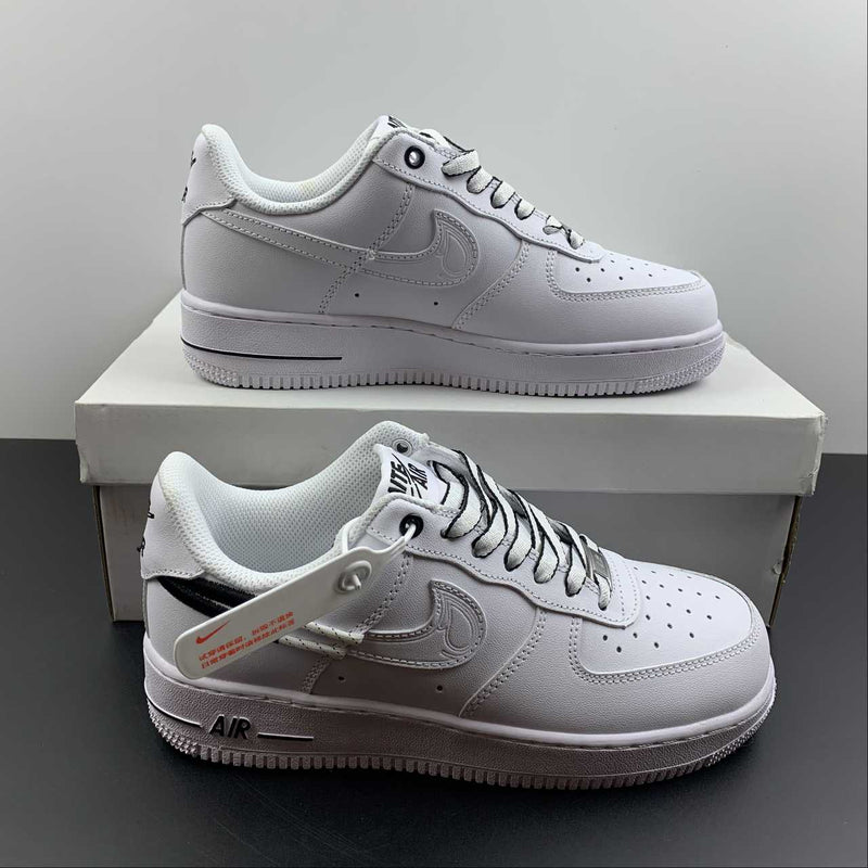 Nike Air Force 1 - WMNS White / Black