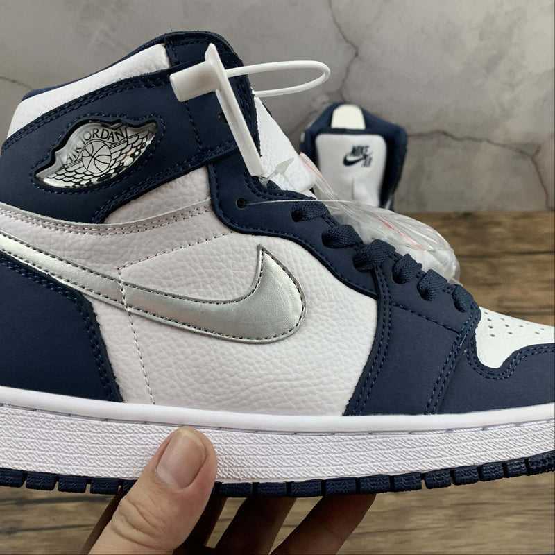 Nike Air Jordan 1 - Retro High OG - White / Navy