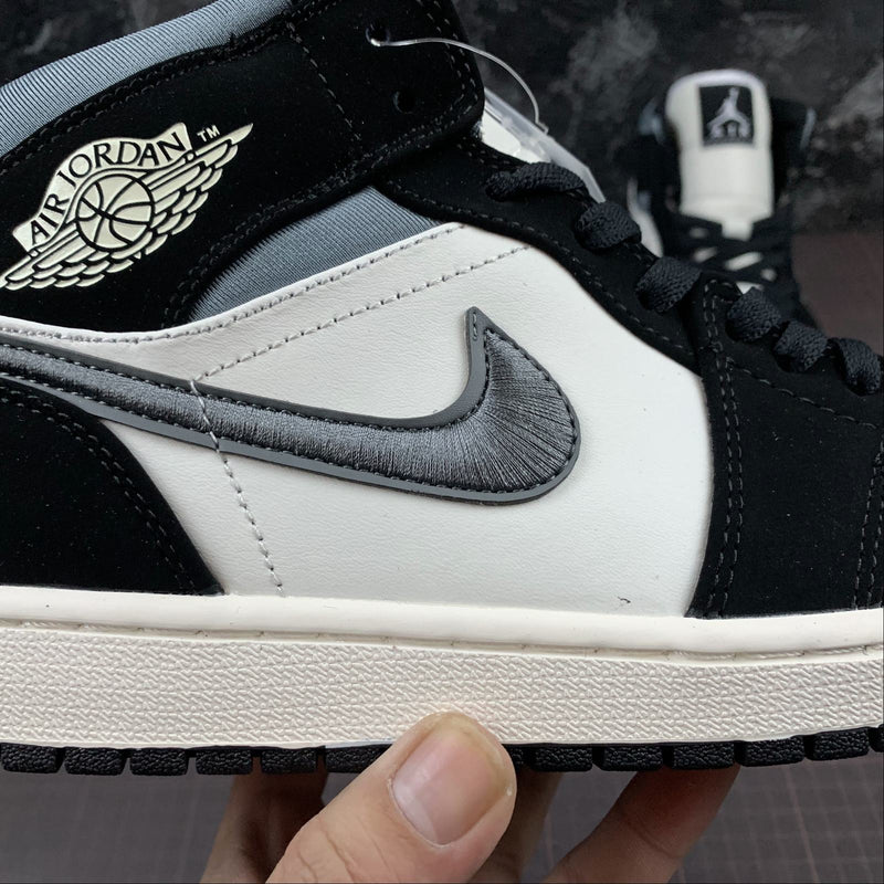 Nike Air Jordan 1 - MID - Black / Grey