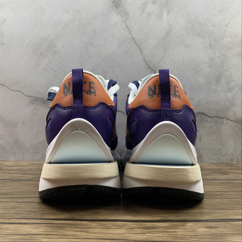 Nike Sacai - Vaporwaffle - White / Deep Purple / Orange