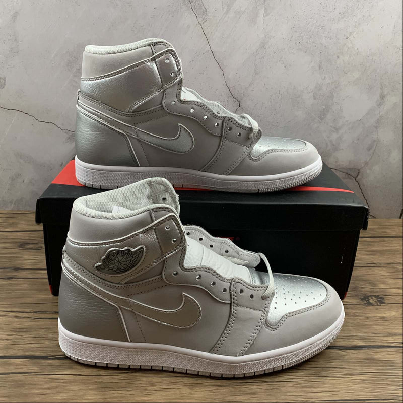 Nike Air Jordan 1 - High Zoom R2T - Silver Grey / White