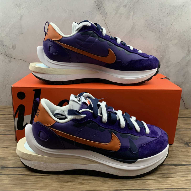 Nike Sacai - Vaporwaffle - White / Deep Purple / Orange