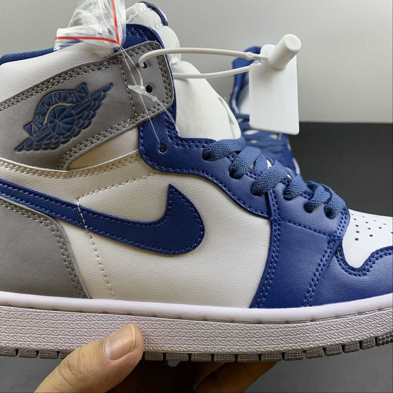 Nike Air Jordan 1 - Retro High OG - Blue / White