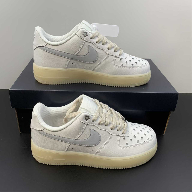 Nike Air Force 1 - '07 - WMNS - Summit White / Pure Platinum