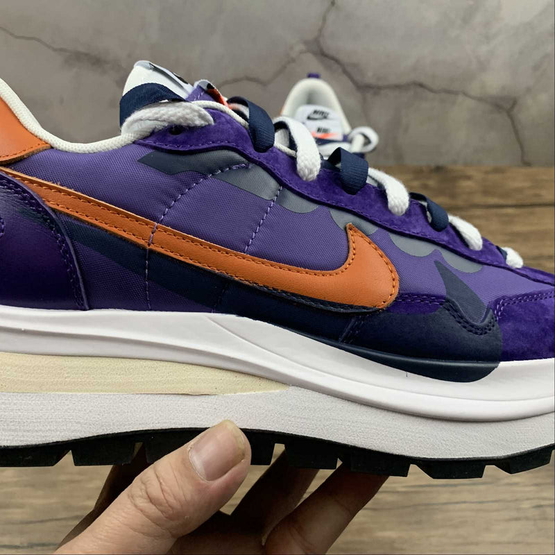 Nike Sacai - Vaporwaffle - White / Deep Purple / Orange