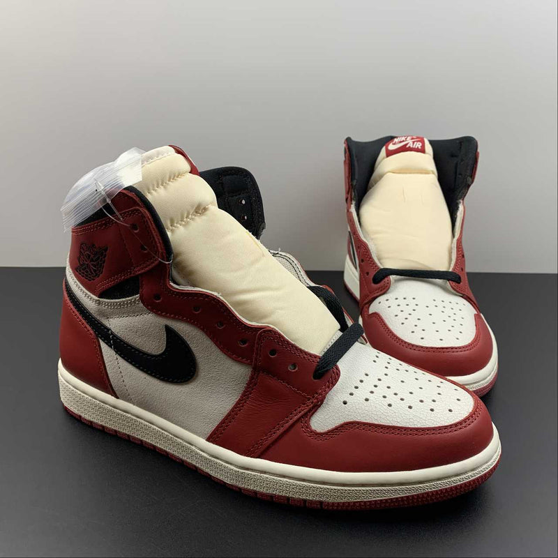 Nike Air Jordan 1 - Retro High OG - White / Red / Chicago Remagined