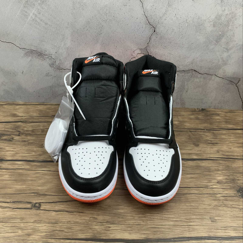 Nike Air Jordan 1 - Retro High OG - Black White Orange