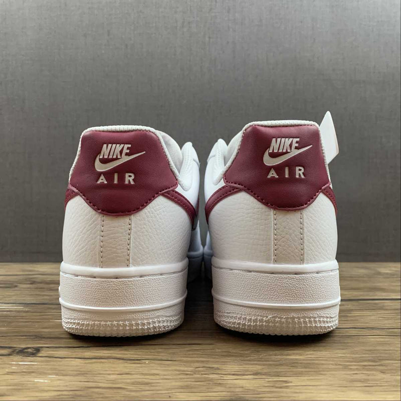 Nike Air Force 1 - '07 - White / Noble Red-White-White