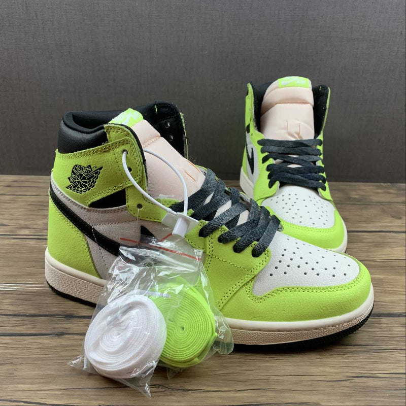 Nike Air Jordan 1 - Retro High OG - Green / White