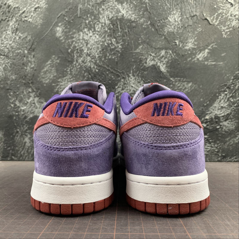 Nike Dunk Low - SP - Daybreak / Barn - Plum