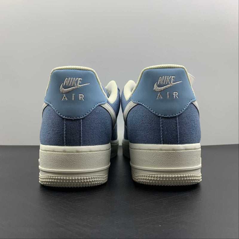 Nike Air Force 1 - '07 - Light Blue / Beige