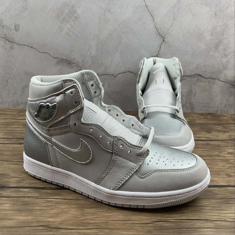 Nike Air Jordan 1 - High Zoom R2T - Silver Grey / White