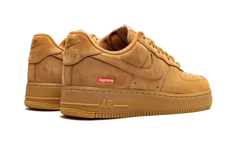 Tênis Air Force 1 x Supreme "Wheat" Marrom