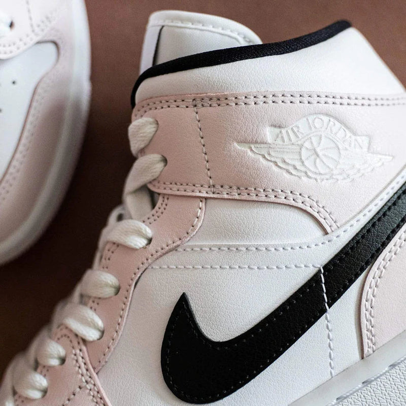 Tênis Air Jordan 1 Mid Feminino "Barely Pink" Rosa