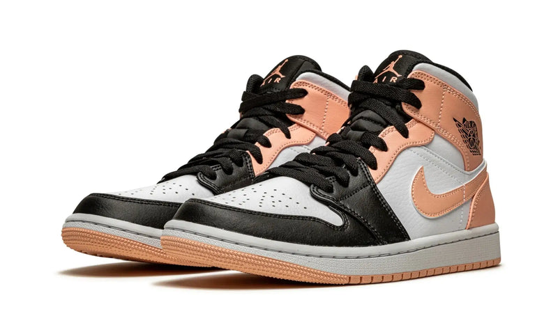 Tênis Air Jordan 1 Mid Feminino "Crimson Tint" Salmão