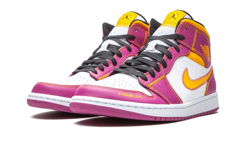 Tênis Air Jordan 1 Mid "Dia De Los Muertos" Rosa