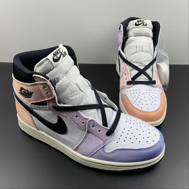 Nike Air Jordan 1 - Retro High OG - Vivid Orange / Black - Lced Lilac