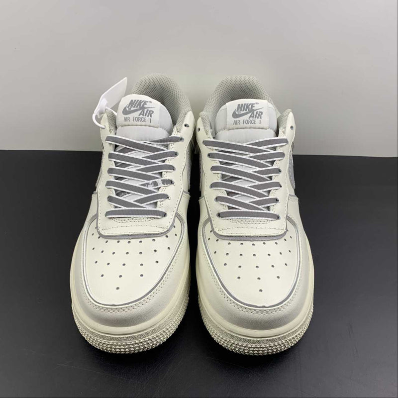 Nike Air Force 1 - '07 - Beige / Grey