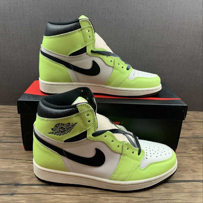 Nike Air Jordan 1 - Retro High OG - Volt / Black - White